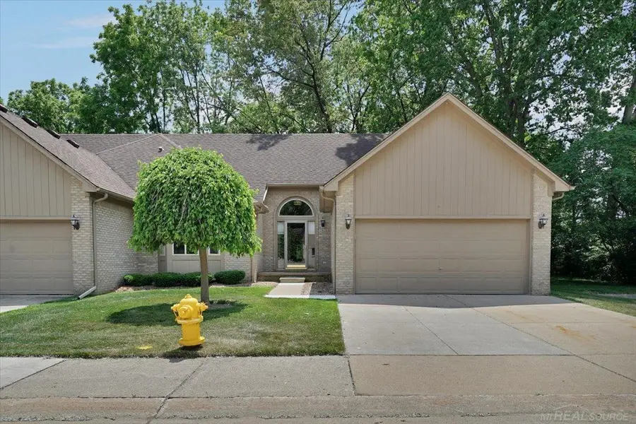 15634 Corso DR, Clinton Township, MI 48035 - #2