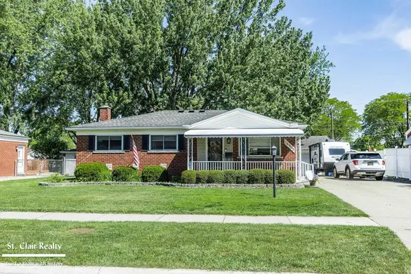 14905 Chippewa DR, Warren, MI 48088