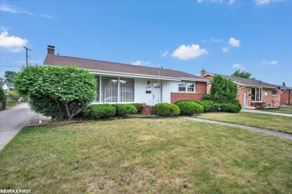 35488 Hathaway ST, Livonia, MI 48150