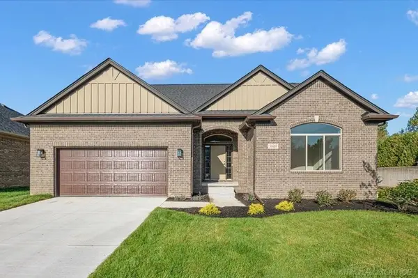 56689 Via Bellano ST, Macomb, MI 48042