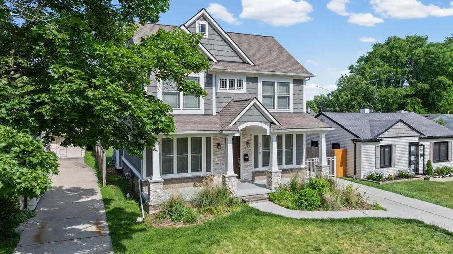 3712 Elmhurst AVE, Royal Oak, MI 48073 - #3