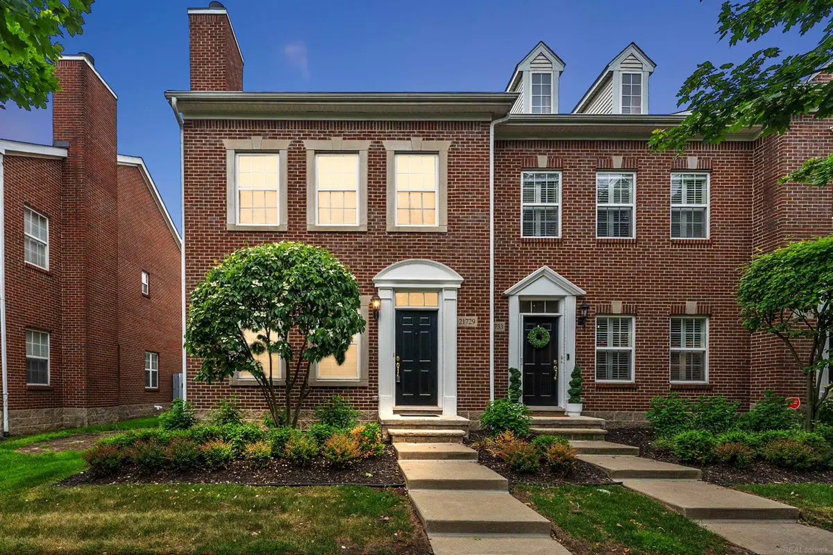 21729 Garrison ST, Dearborn, MI 48124 - #1