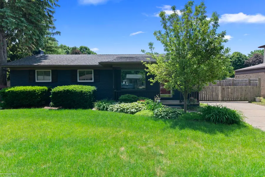 14546 Cornell ST, Sterling Heights, MI 48313 - #3