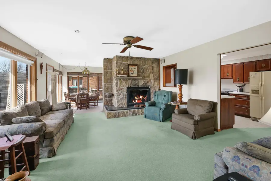 41589 Windmill ST, Harrison, MI 48045 - #3