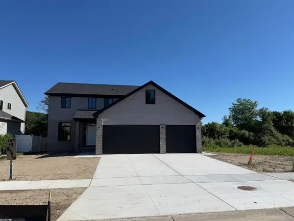 30343 Weathervane Woods DR, NewHaven, MI 48048