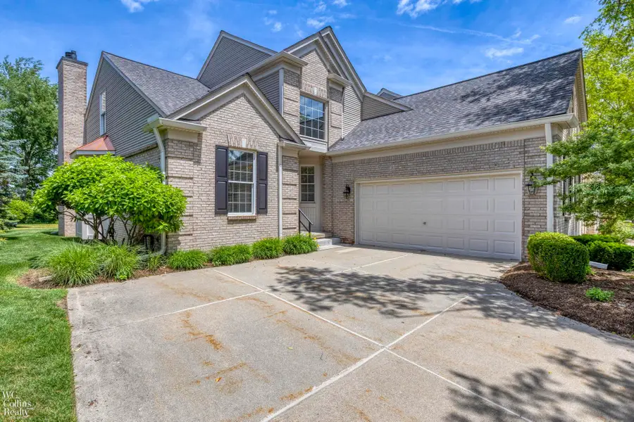 1195 Rock Valley DR, Rochester, MI 48307 - #2