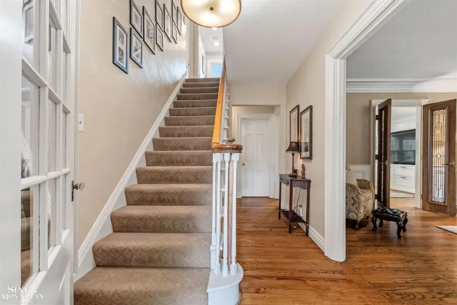 586 University PL, Grosse Pointe, MI 48230 - #3