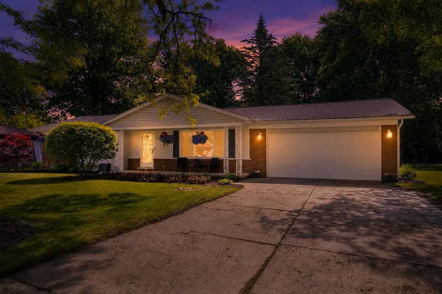 38350 Long ST, Harrison Township, MI 48045 - #3