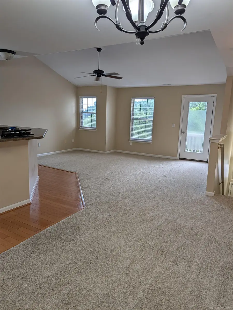 32990 Redstone DR, Chesterfield, MI 48047 - #2