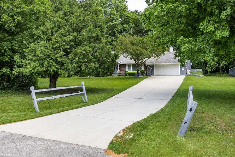 3285 Yorkshire, Port Huron, MI 48060 - #3