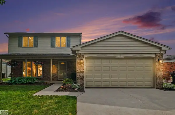 39696 Timberlane DR, SterlingHeights, MI 48310
