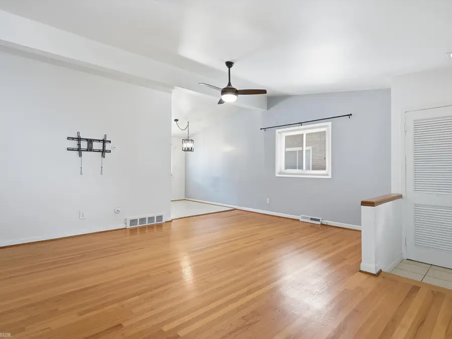 429 W Bloomfield AVE, Royal Oak, MI 48073 - #2