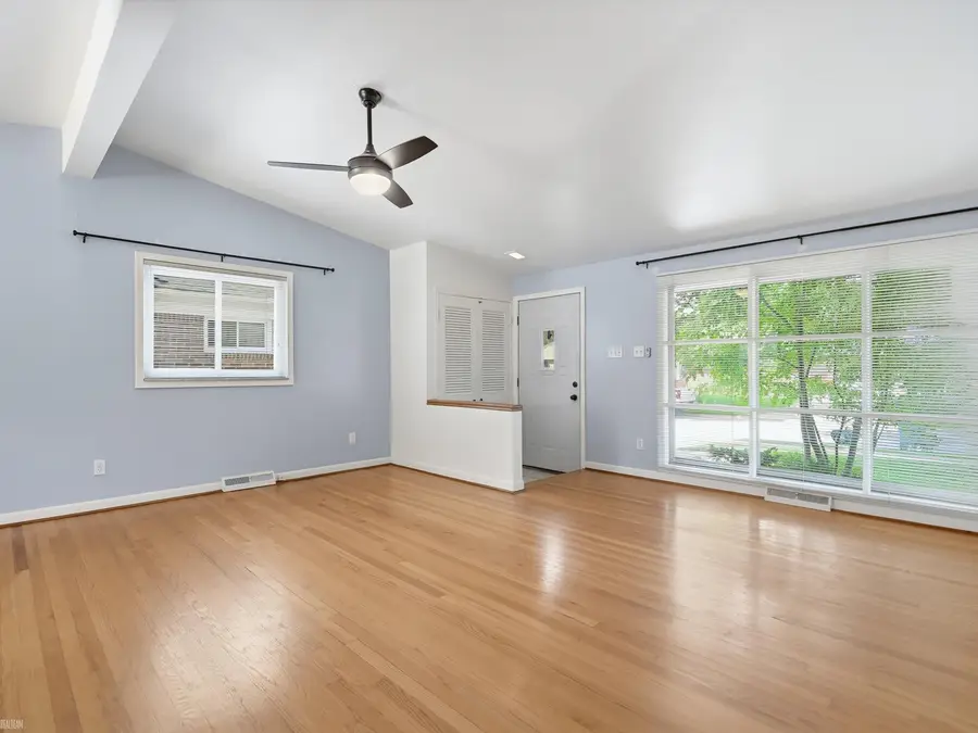 429 W Bloomfield AVE, Royal Oak, MI 48073 - #3
