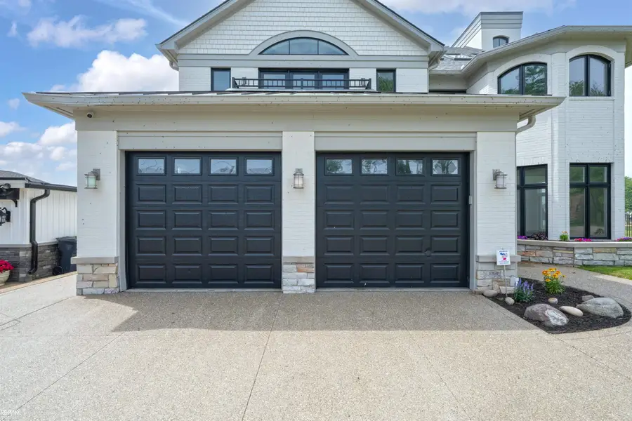 32824 N River RD, Harrison Township, MI 48045 - #3