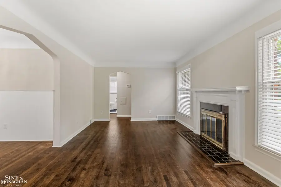 21444 Severn RD, Harper Woods, MI 48225 - #2