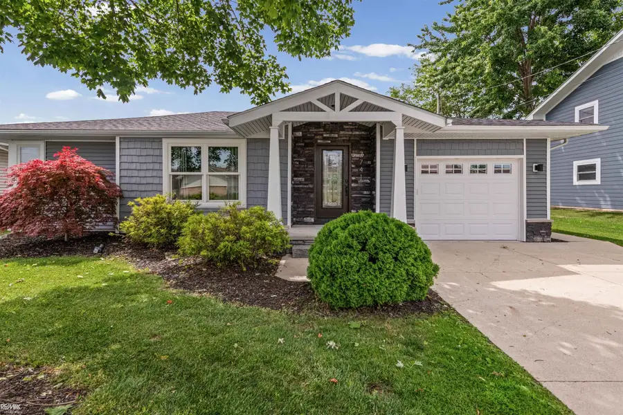 7741 Colony DR, Pearl Beach, MI 48001 - #2