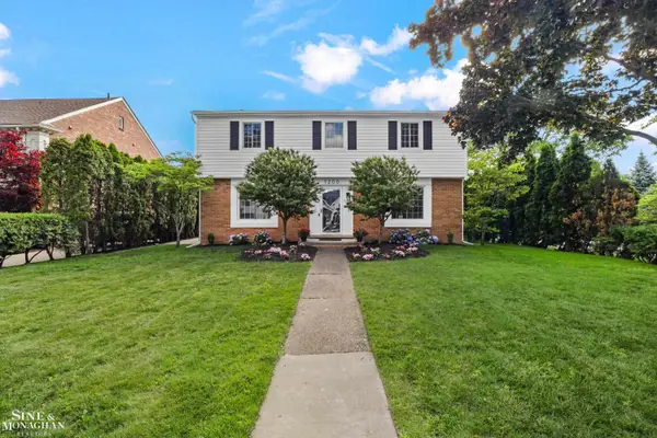 1200 Audubon RD, GrossePointePark, MI 48230