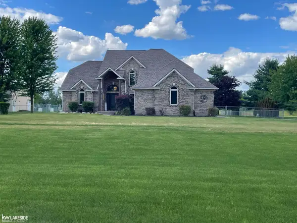 67099 Hartway RD, Ray, MI 48096