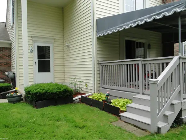 37343 Stonegate CIR, ClintonTownship, MI 48036
