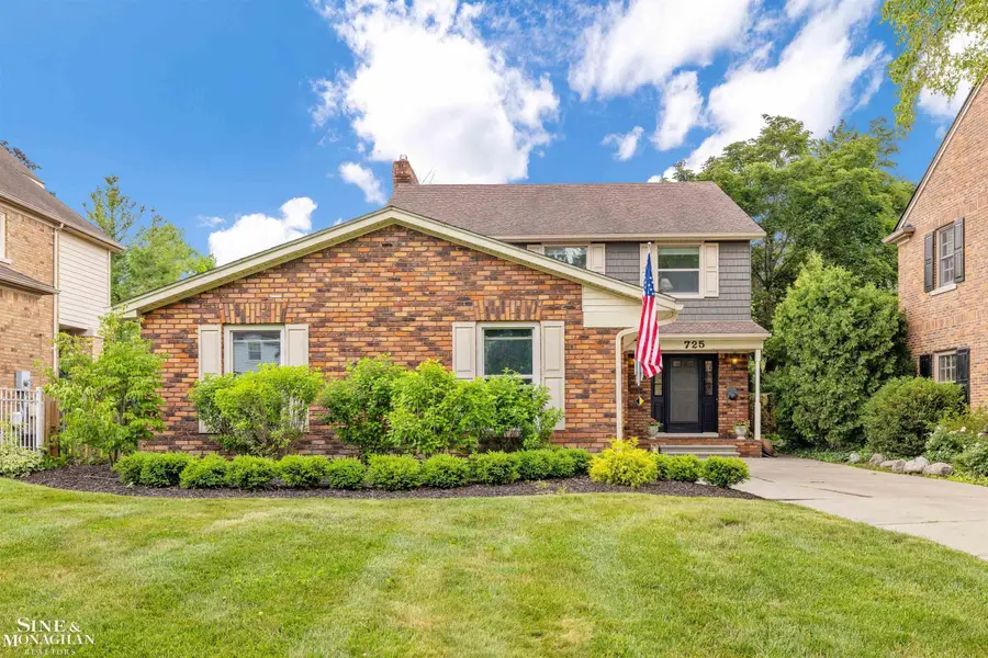 725 Fisher RD, Grosse Pointe, MI 48230 - #2