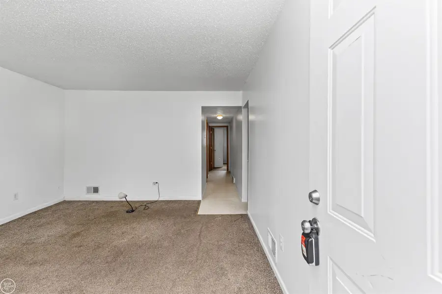 6793 Prospect AVE, Warren, MI 48091 - #3