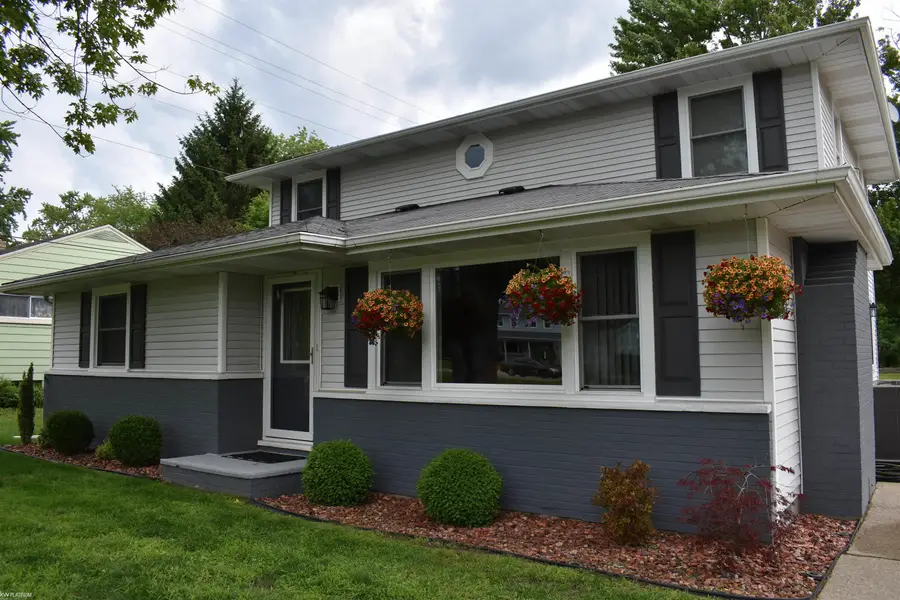 481 Michigan AVE, Marysville, MI 48040 - #3