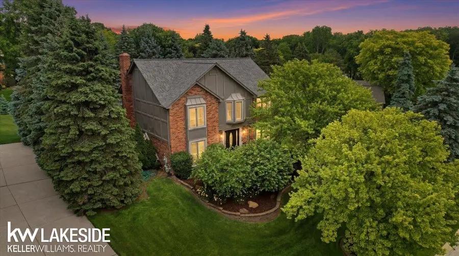 7277 Wellington PL, Washington, MI 48094 - #2