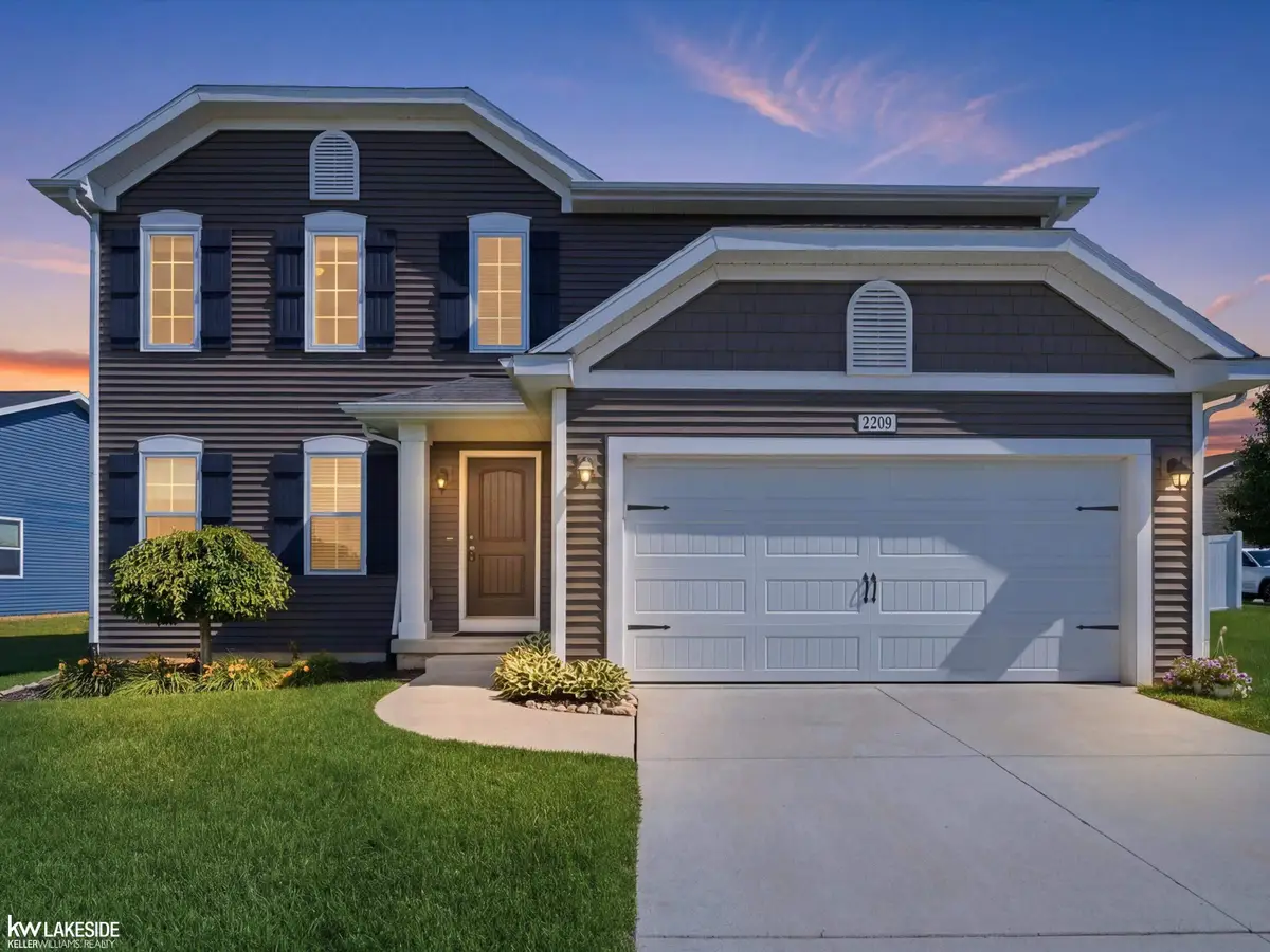 3208 Hill Hollow LN, Howell, MI 48855 - #1