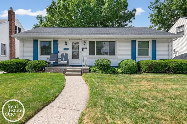 21600 Revere ST, StClairShores, MI 48080