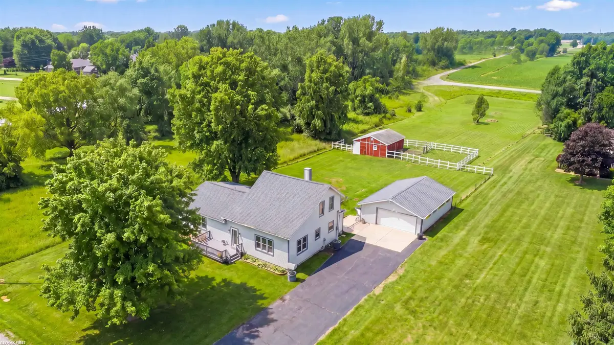 29 Pickford RD, Kimball, MI 48074 - #1