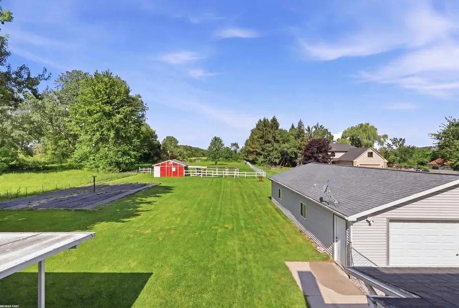29 Pickford RD, Kimball, MI 48074 - #2