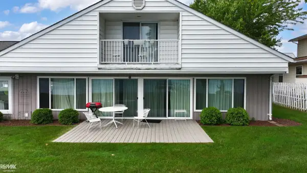 8563 South Channel DR, HarsensIsland, MI 48028