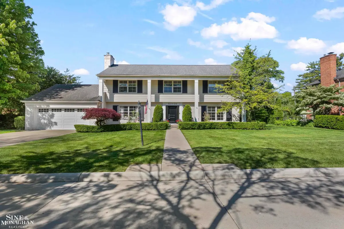11 Wellington PL, Grosse Pointe, MI 48230 - #1