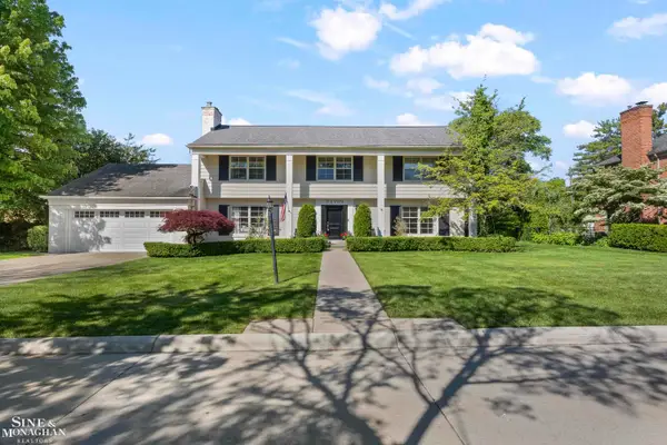 11 Wellington PL, GrossePointe, MI 48230