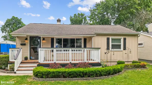 229 N Wilson, MtClemens, MI 48043