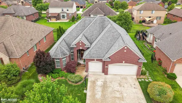18202 Tiger, Macomb, MI 48042