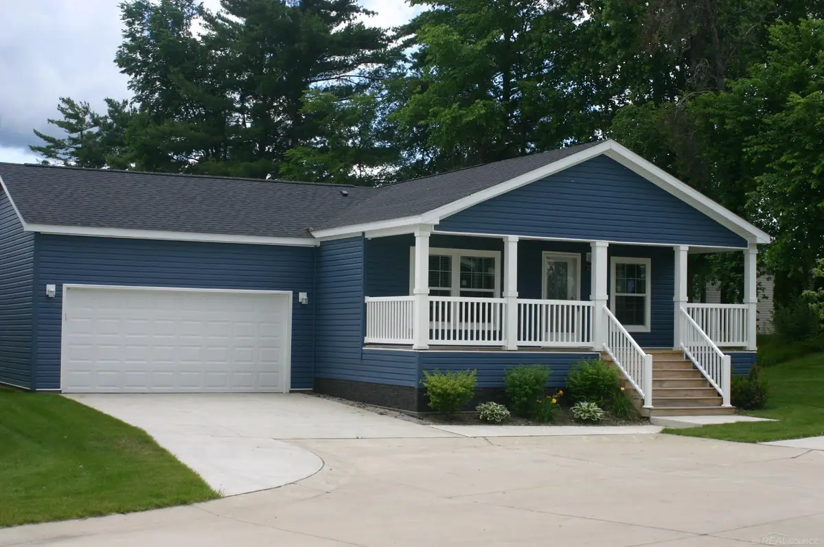 2756 Naples CT, Lapeer, MI 48446 - #1