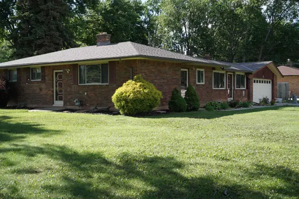 21671 N Nunneley RD, ClintonTownship, MI 48036