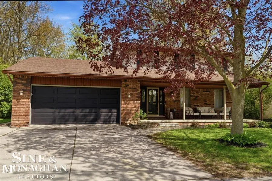 360 Constitution AVE, Marysville, MI 48040 - #2