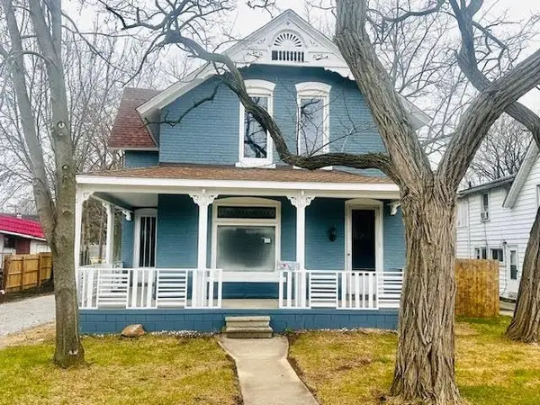 273 Southbound Gratiot AVE, MtClemens, MI 48043