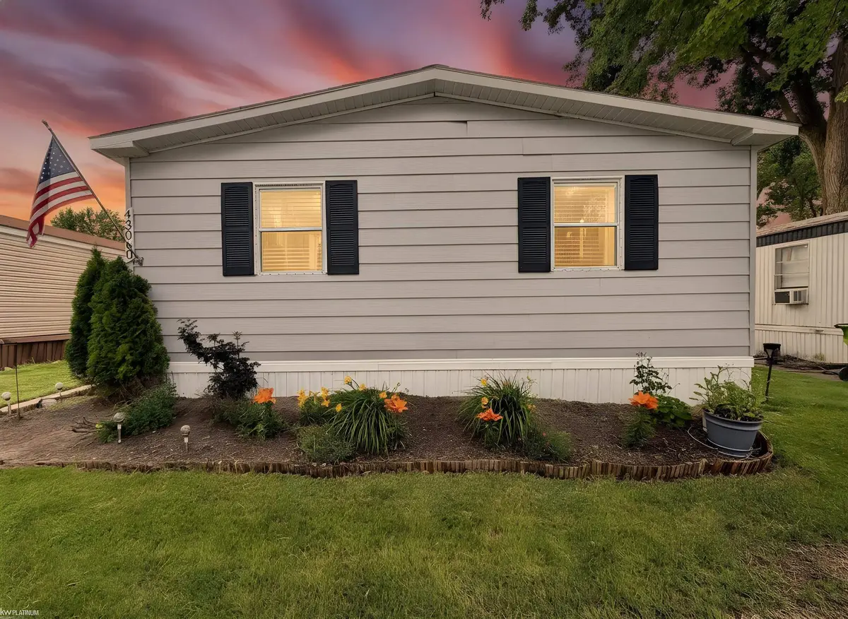 43060  Frontenac AVE, Sterling Heights, MI 48314 - #1