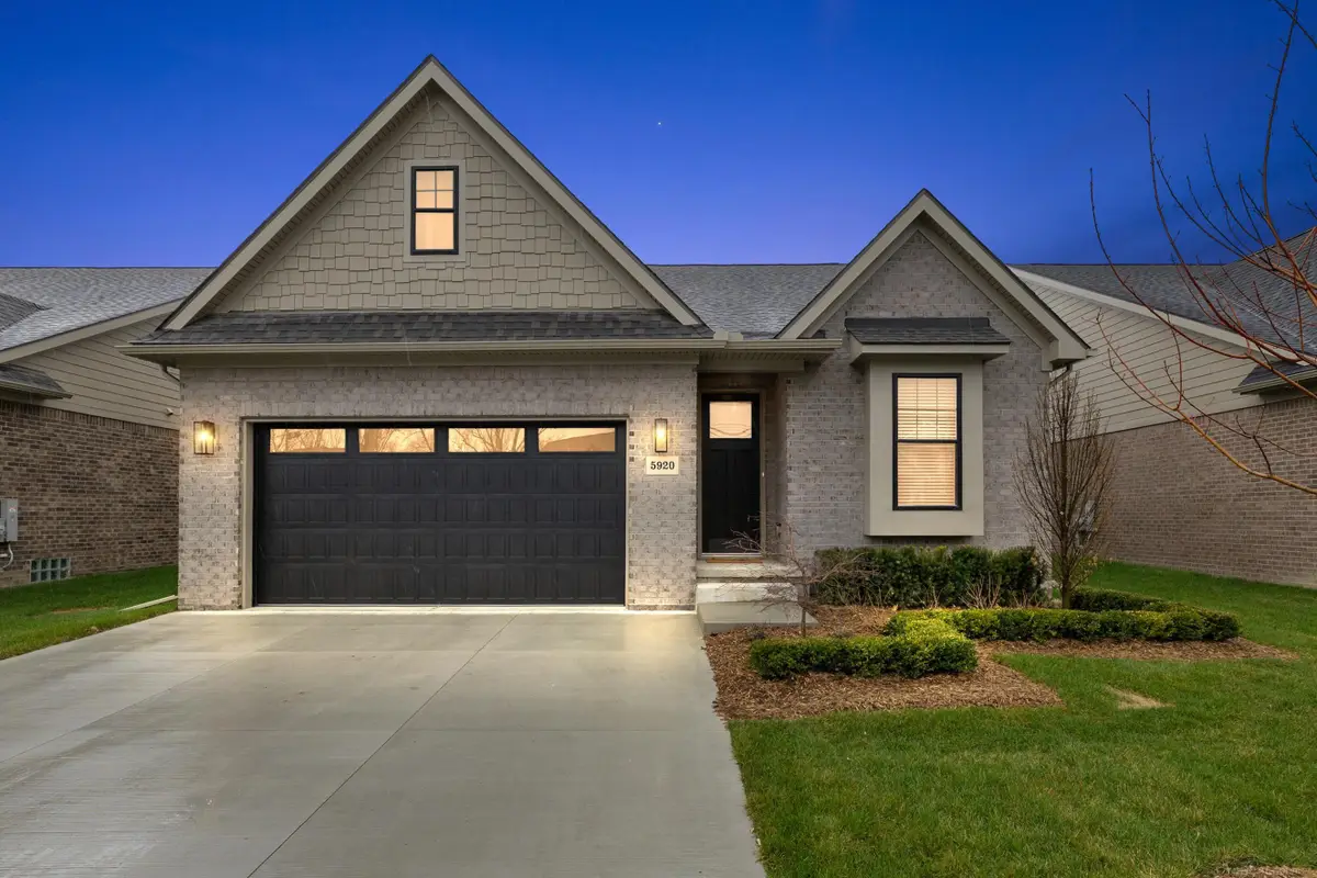5932 Willow Grove DR, Troy, MI 48085 - #1