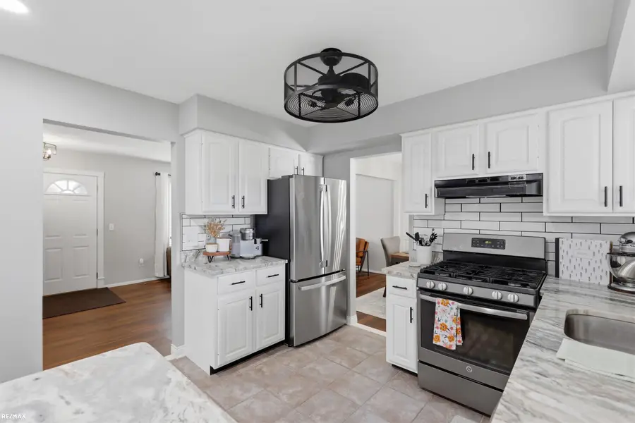 16313 Greenland DR, Macomb, MI 48044 - #3