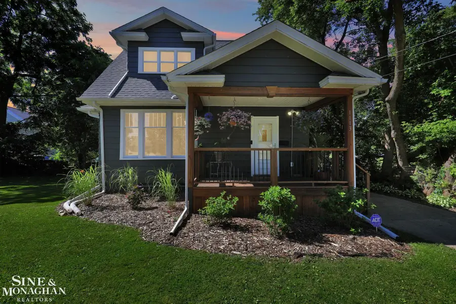 1113 W Michigan AVE, Lansing, MI 48915 - #2