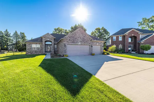 29693 LOCKWOOD CT, NewBaltimore, MI 48051
