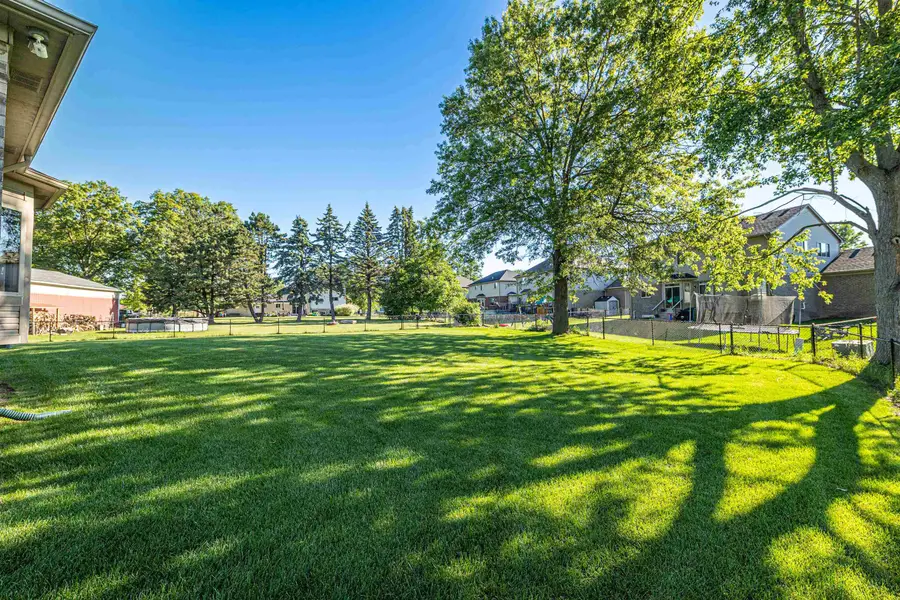 29693 LOCKWOOD CT, New Baltimore, MI 48051 - #2