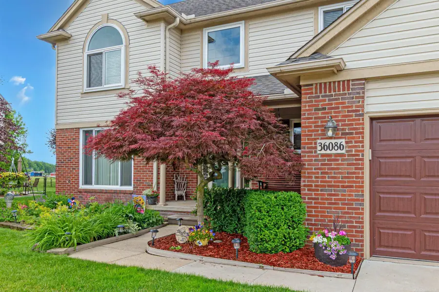 36086 St. Clair DR, New Baltimore, MI 48047 - #2