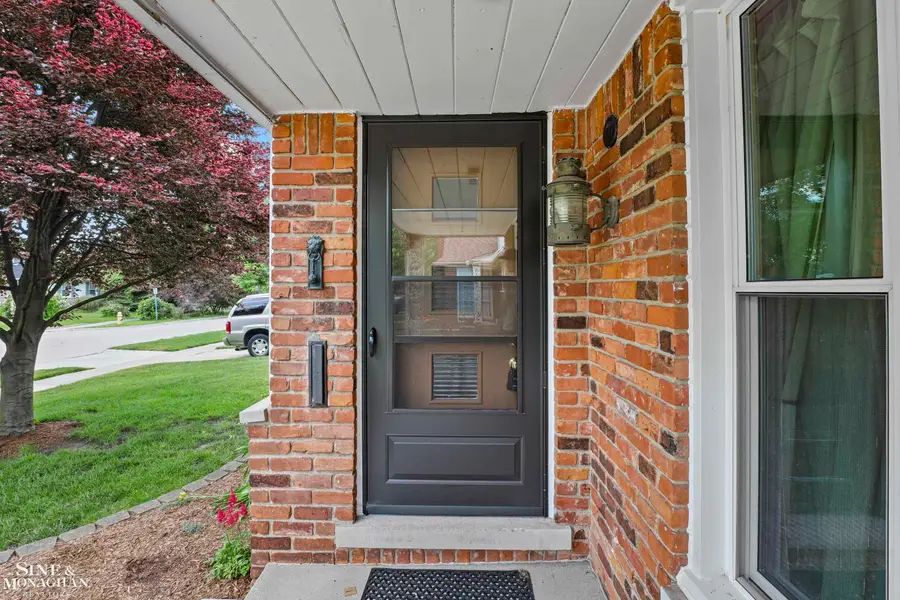 20631 Wedgewood, Grosse Pointe Woods, MI 48236 - #2