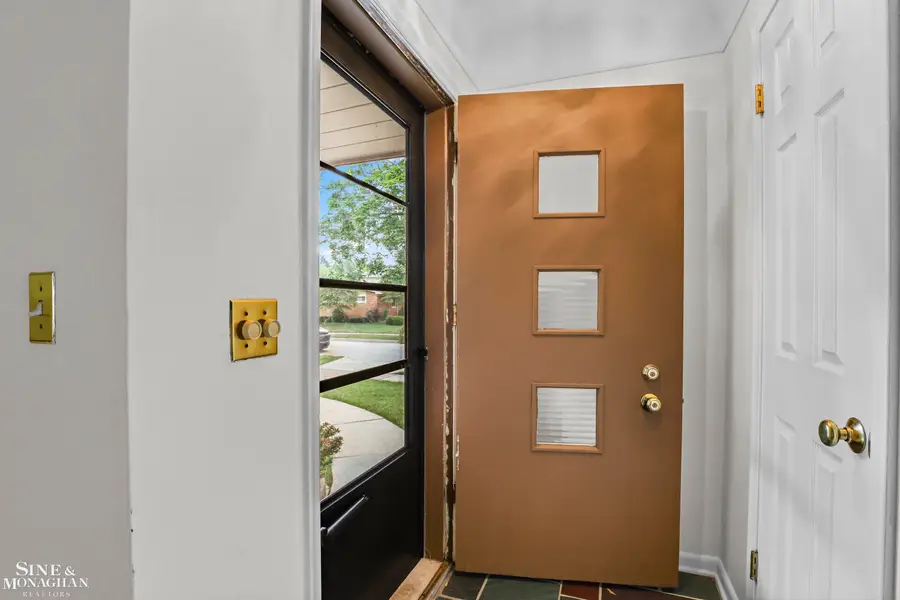 20631 Wedgewood, Grosse Pointe Woods, MI 48236 - #3