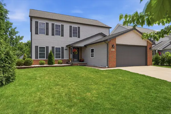 45622 Lone Pine, Macomb, MI 48044